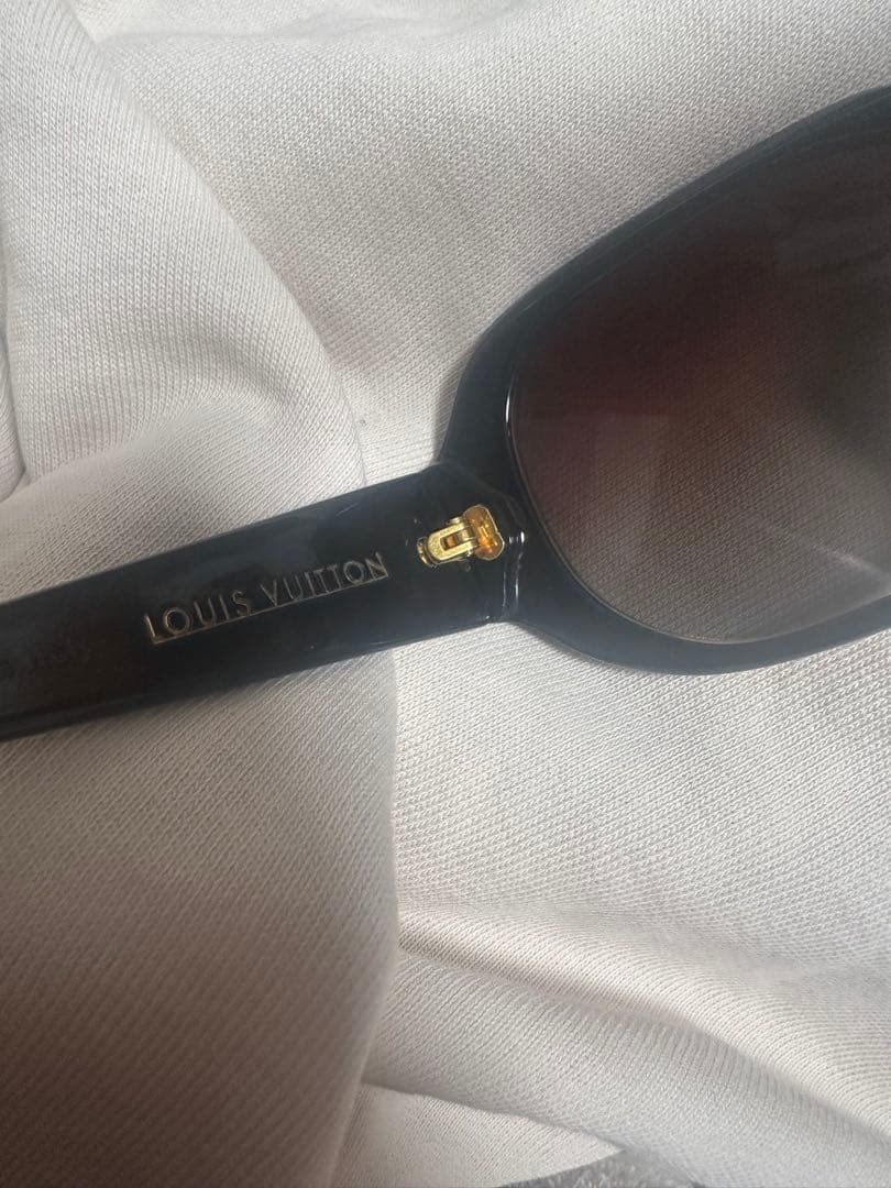 MIUMIU Louis Vuitton 2点セットサングラス