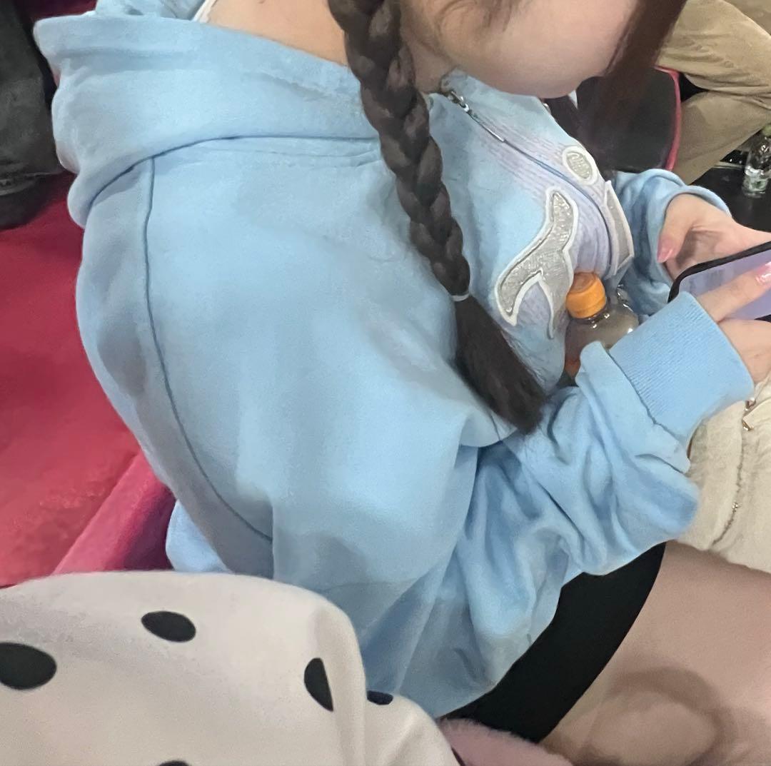 Tii ジップパーカー　水色　完売品