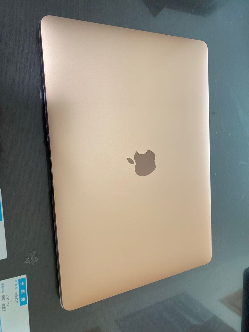 MacBook Air 2020 Intel i3 8GB 256GB ゴールド