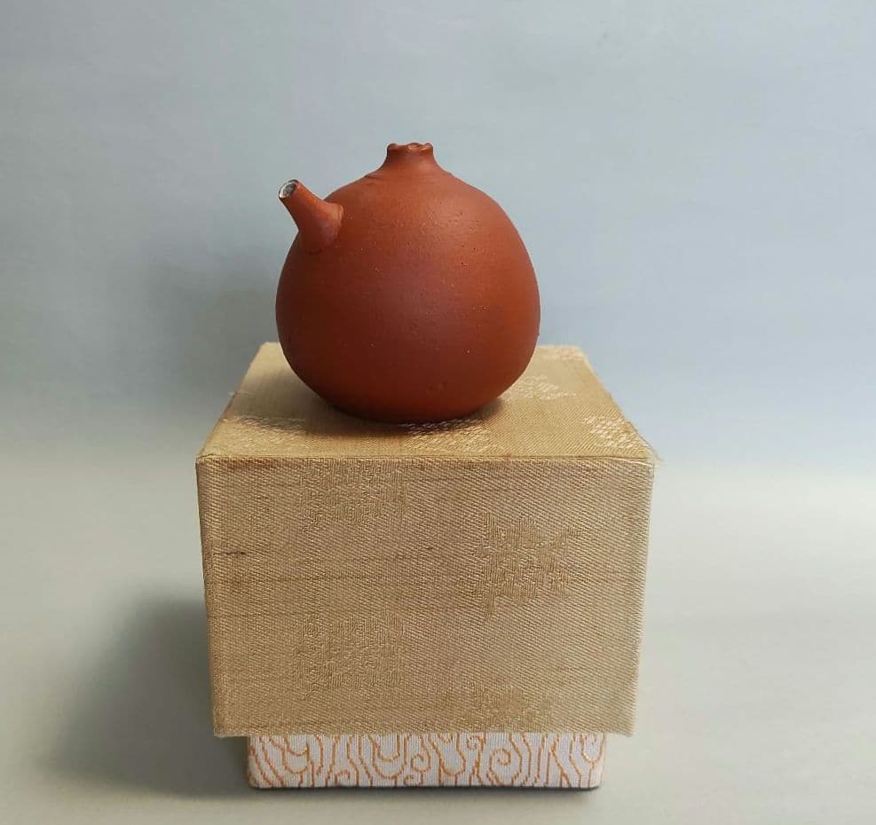 三代山田常山　梨皮朱泥水滴　常滑焼　人間国宝