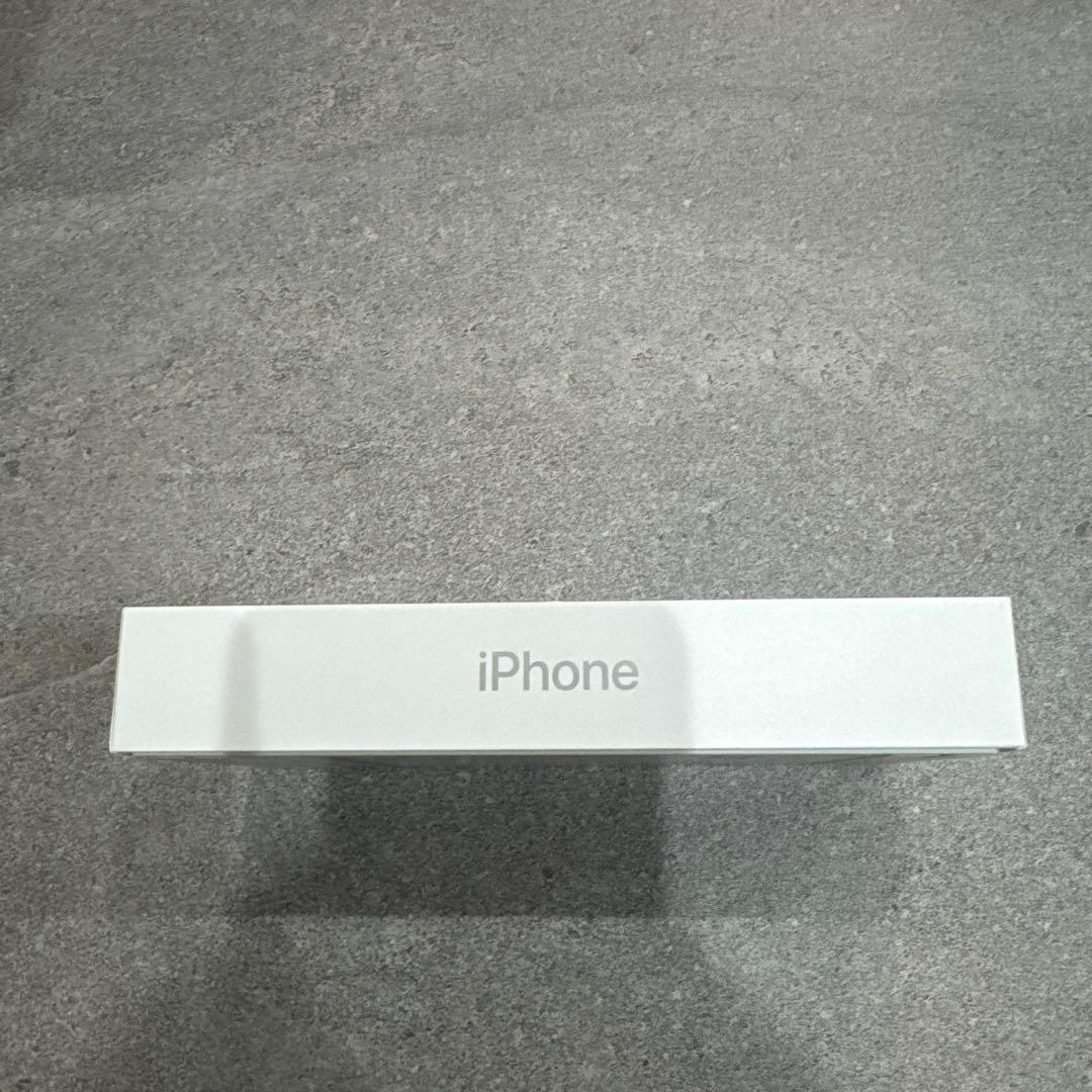 iPhone16 pro ナチュラルチタニウム256GB SIMフリー