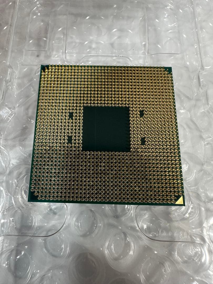 AMD Ryzen 7 3700X 3.6GHz 8コア / 16スレッド