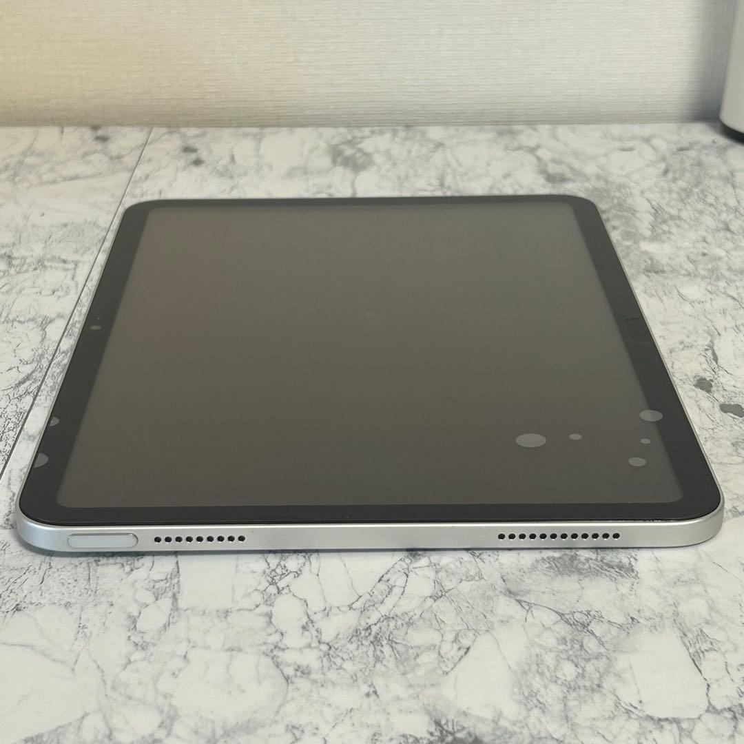 iPad A16 第11世代　128GB Wi-Fiモデル　シルバー