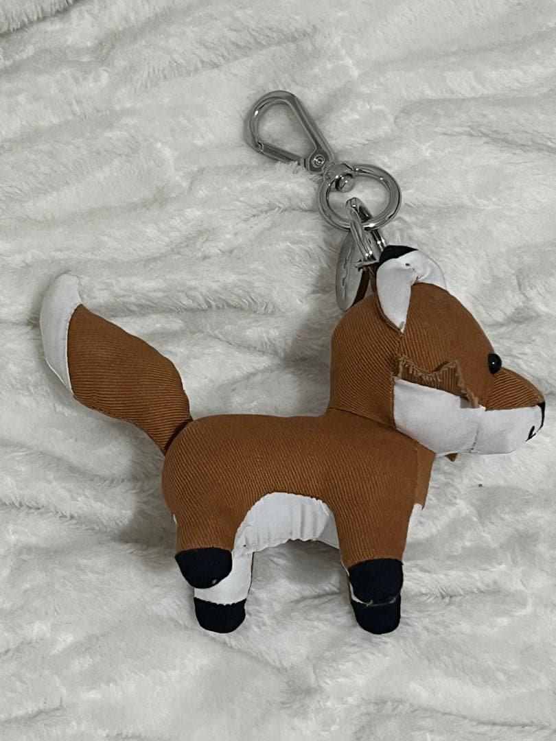 MAISON KITSUNE フォックスチャーム　キーホルダー