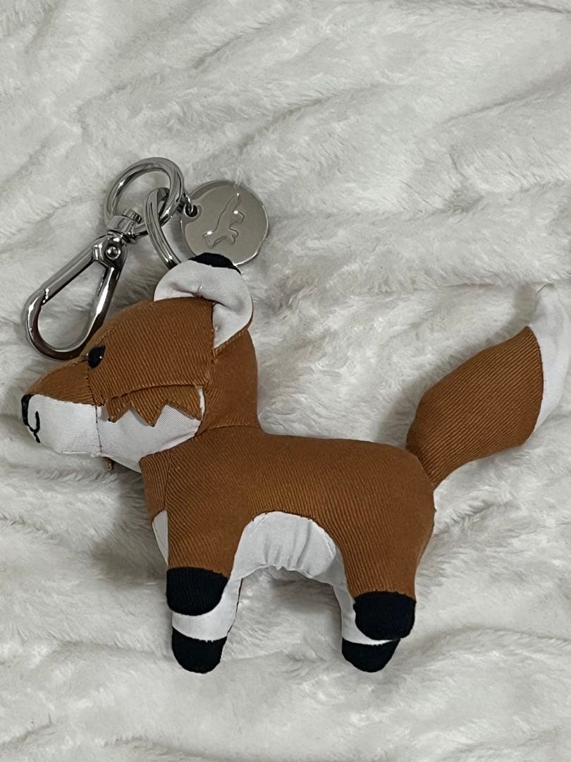 MAISON KITSUNE フォックスチャーム　キーホルダー