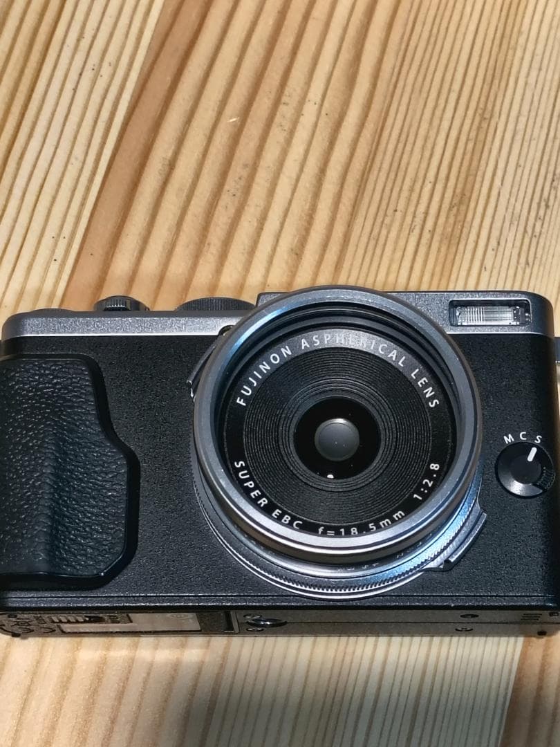 Fujifilm X70 ワイコン付き 富士フイルム コンパクトデジタルカメラ