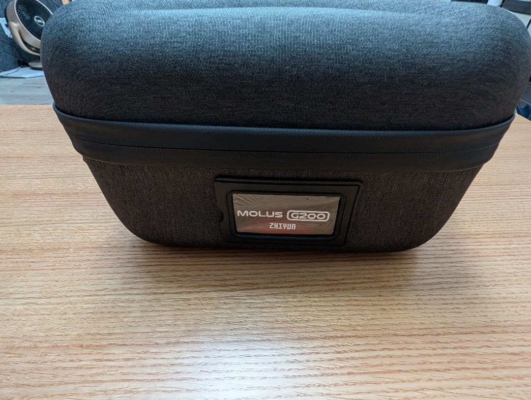 美品 ZHIYUN MOLUS G200 200W ビデオライト