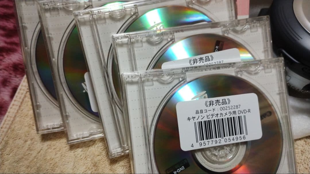 【未使用品】Canon ivis dc200 DVDビデオカメラ