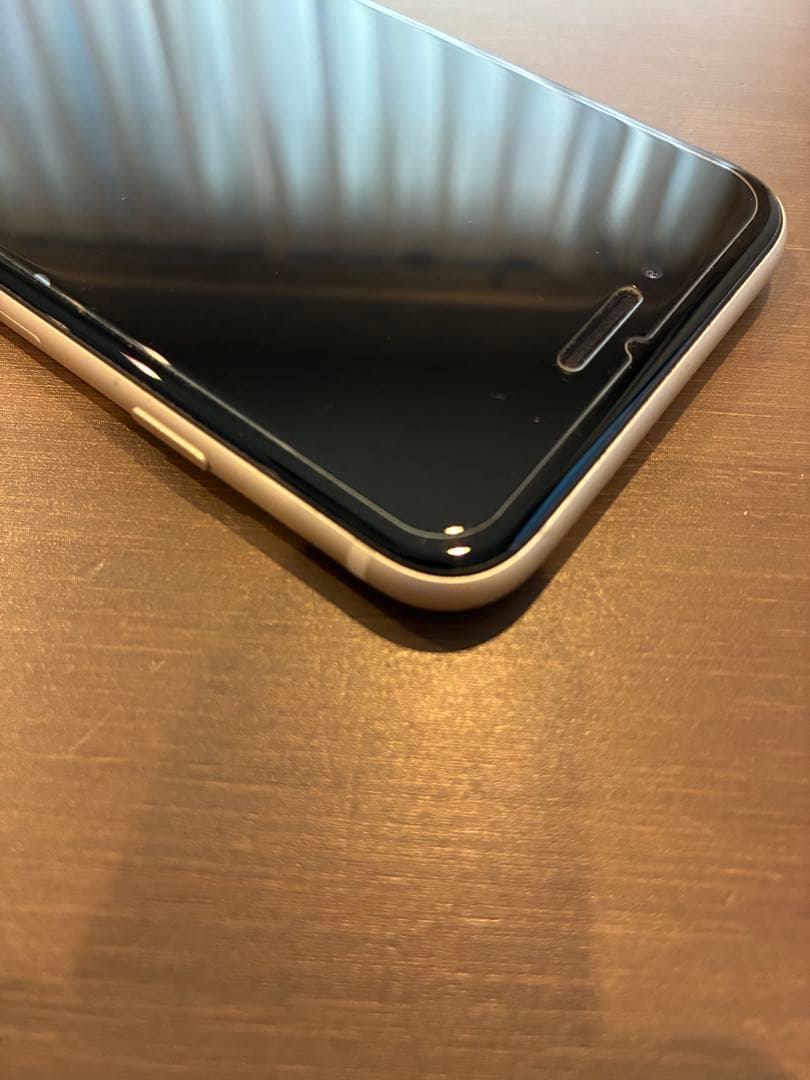 【美品】Apple iPhone SE (第3世代) 64GB