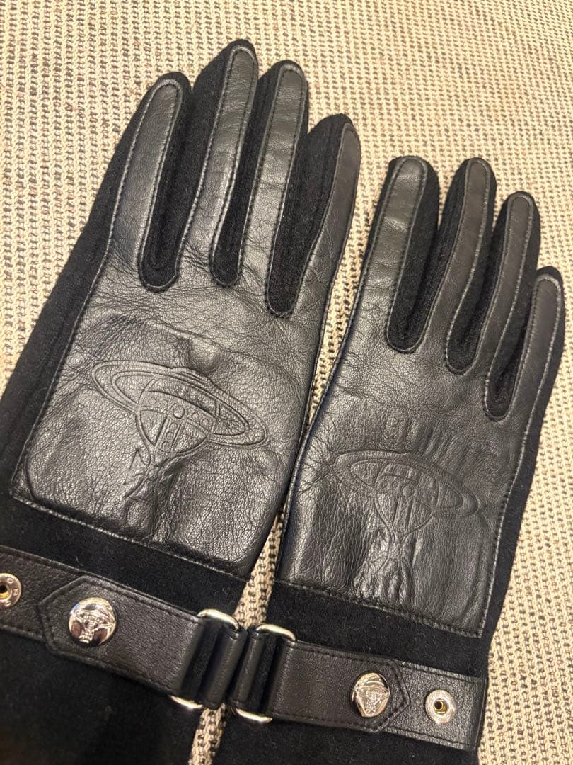 Vivienne Westwood レザー手袋　レザーグローブ　黒　オーブ