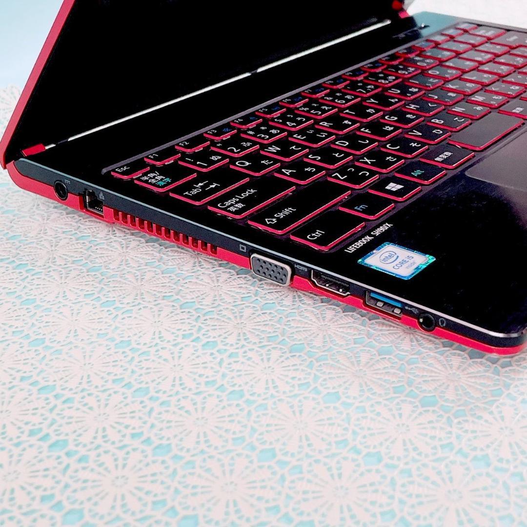 迷ったらコレ‼️タッチパネル✨️小型軽量！赤ノートパソコン快適SSD✨️薄型カメラ付き