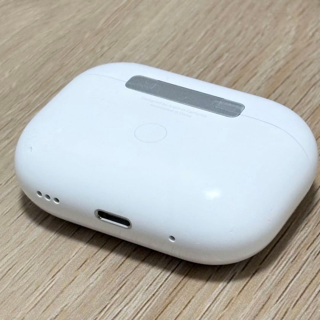 【純正品】Apple AirPods Pro 2本体充電ケース　A2698