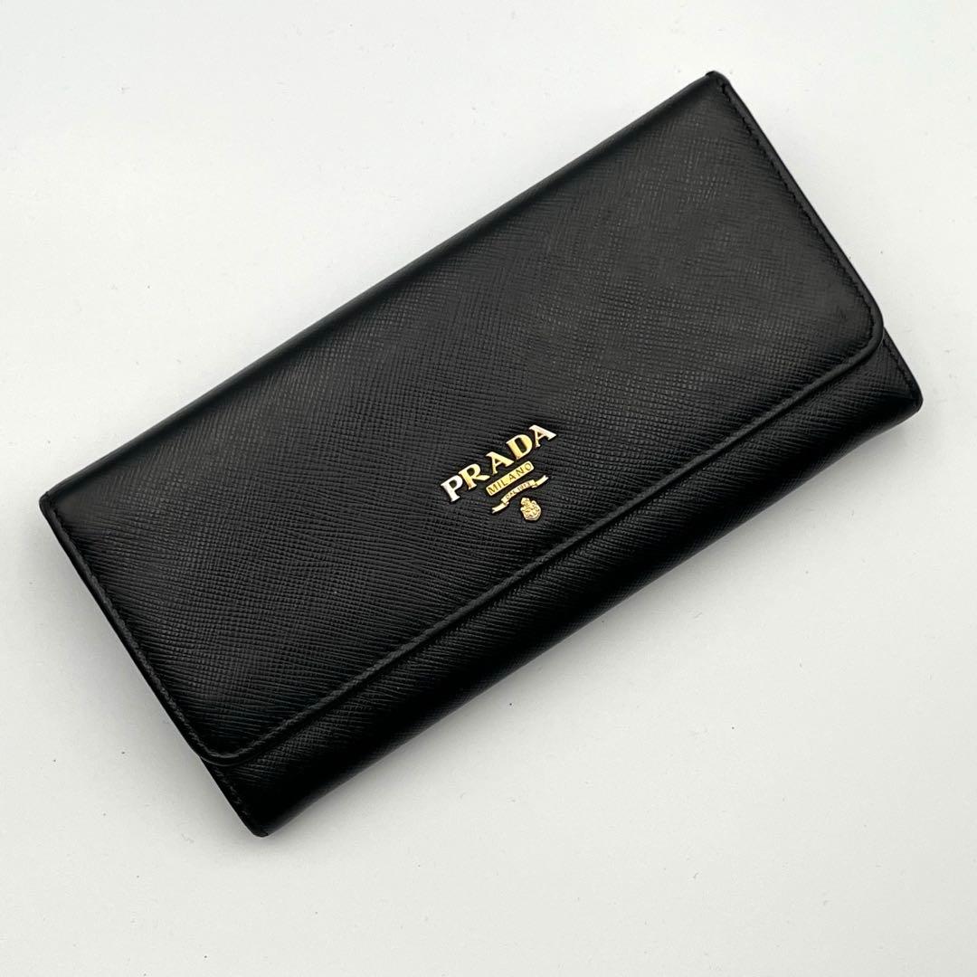 PRADA ブラック 長財布　二つ折り　サフィアーノレザー　ゴールドロゴ　小銭入