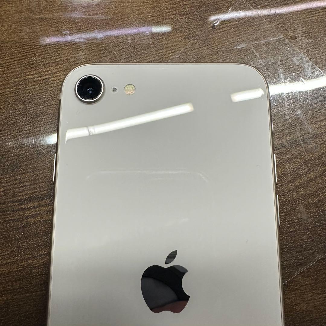 iPhoneSE3 128GBホワイト SIMフリー バッテリー100%