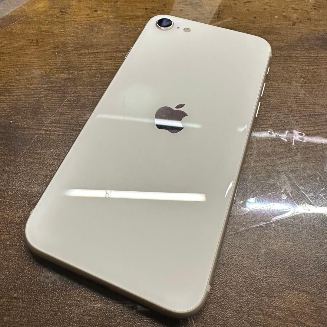 iPhoneSE3 128GBホワイト SIMフリー バッテリー100%