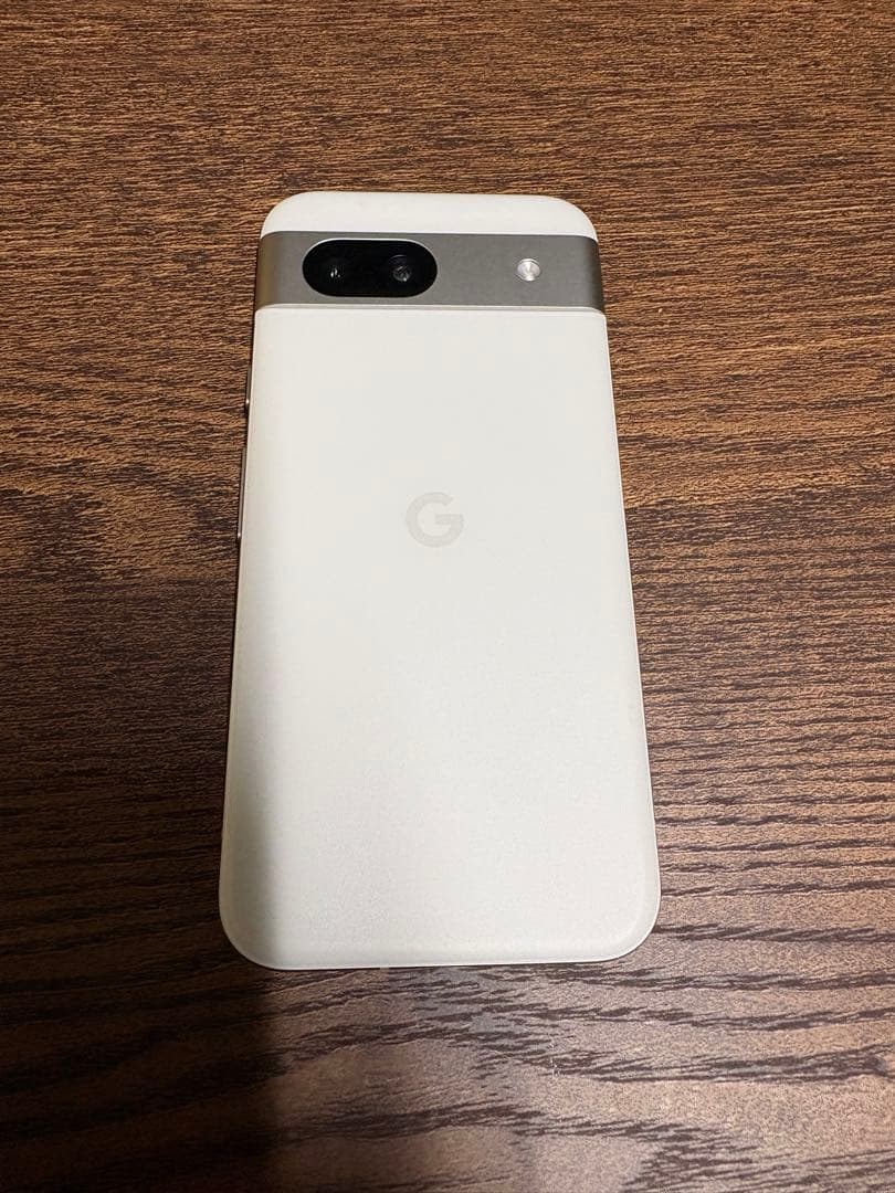 Google Pixel 8a 128GB porcelain 美品