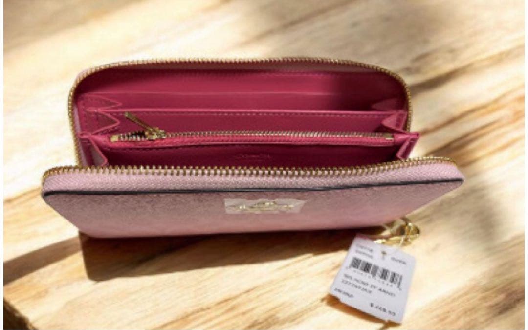 【新品】COACH ★長財布パウダーピンク【新品】