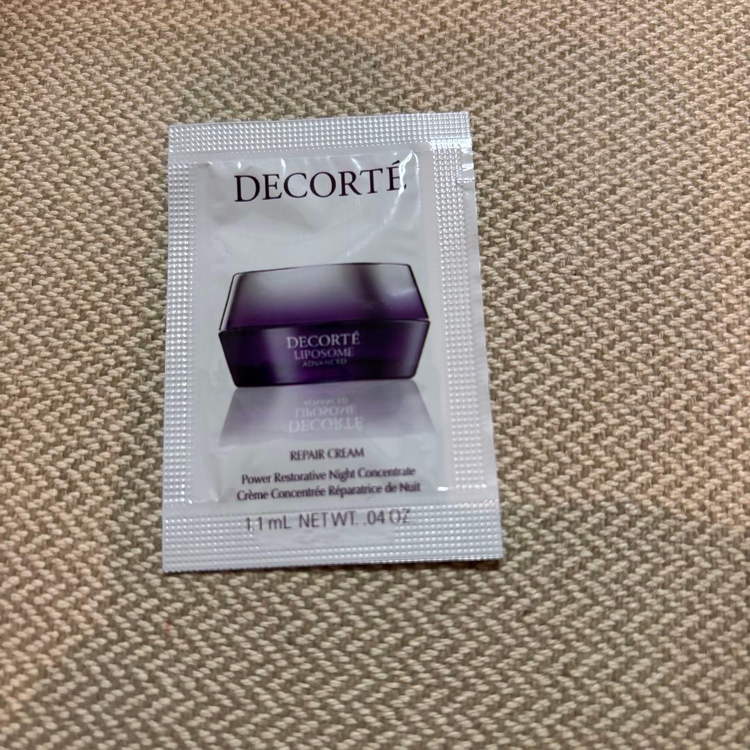 未開封コスメデコルテスキンシャドウデザイニングパレット10新色　おまけ付き