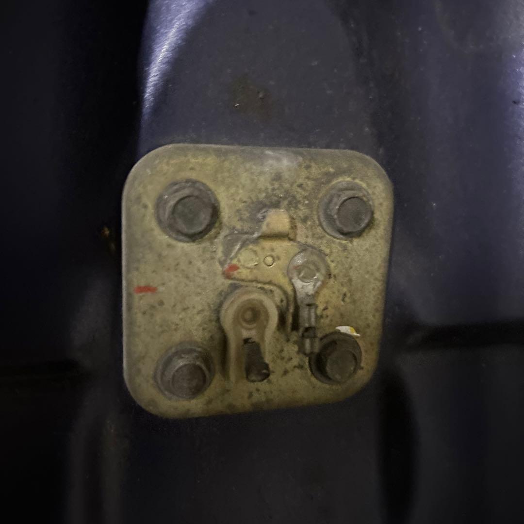 xjr400 rh02j タンク　燃料バルブ、センサー付　鍵付き