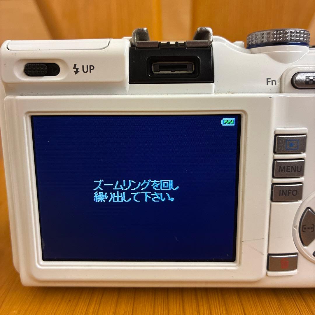 OLYMPUS PEN E-PL1S ホワイト ダブルズームキット　SDカード付