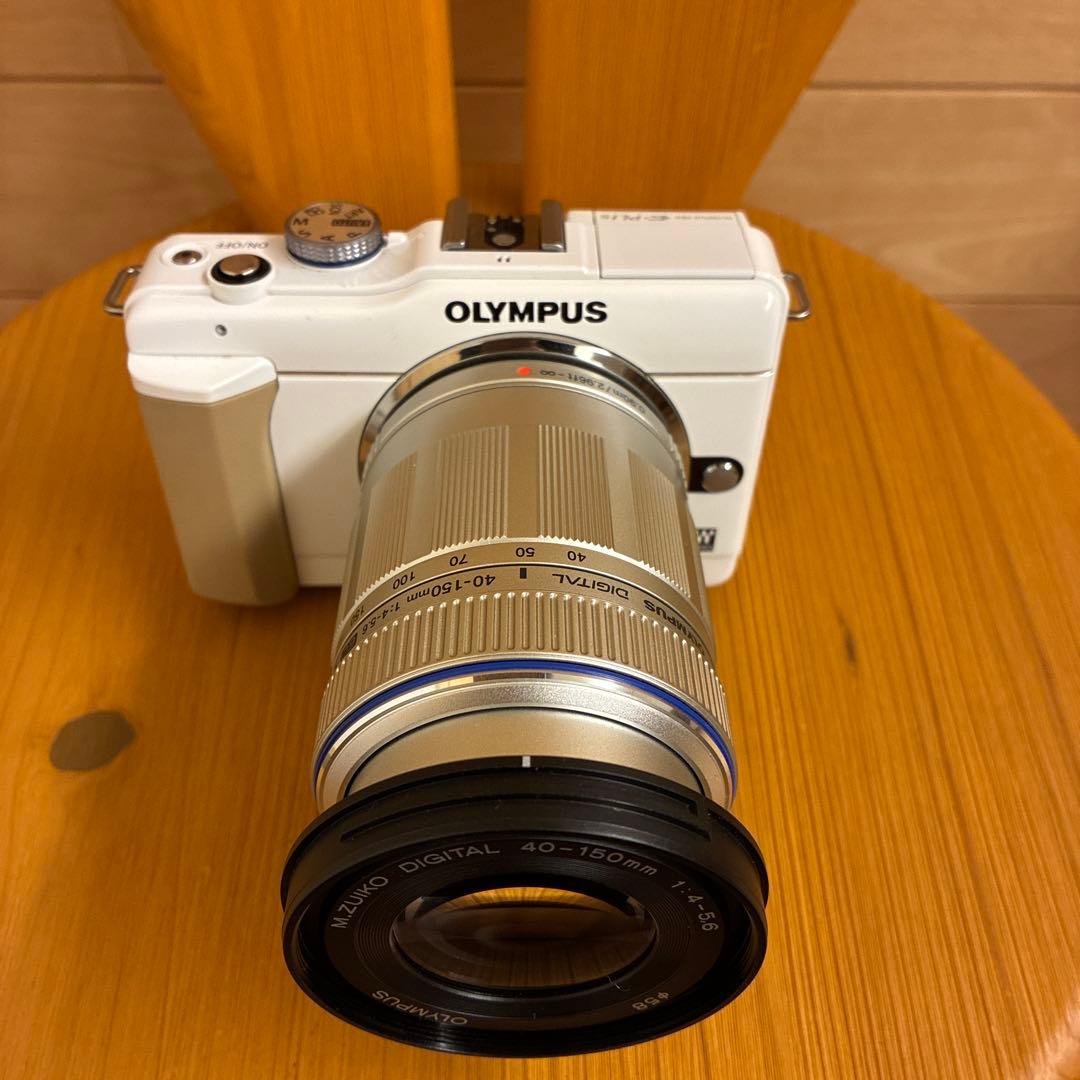 OLYMPUS PEN E-PL1S ホワイト ダブルズームキット　SDカード付