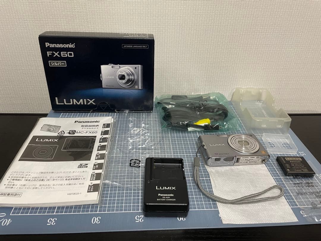 デジタルカメラ Panasonic LUMIX DMC-FX60