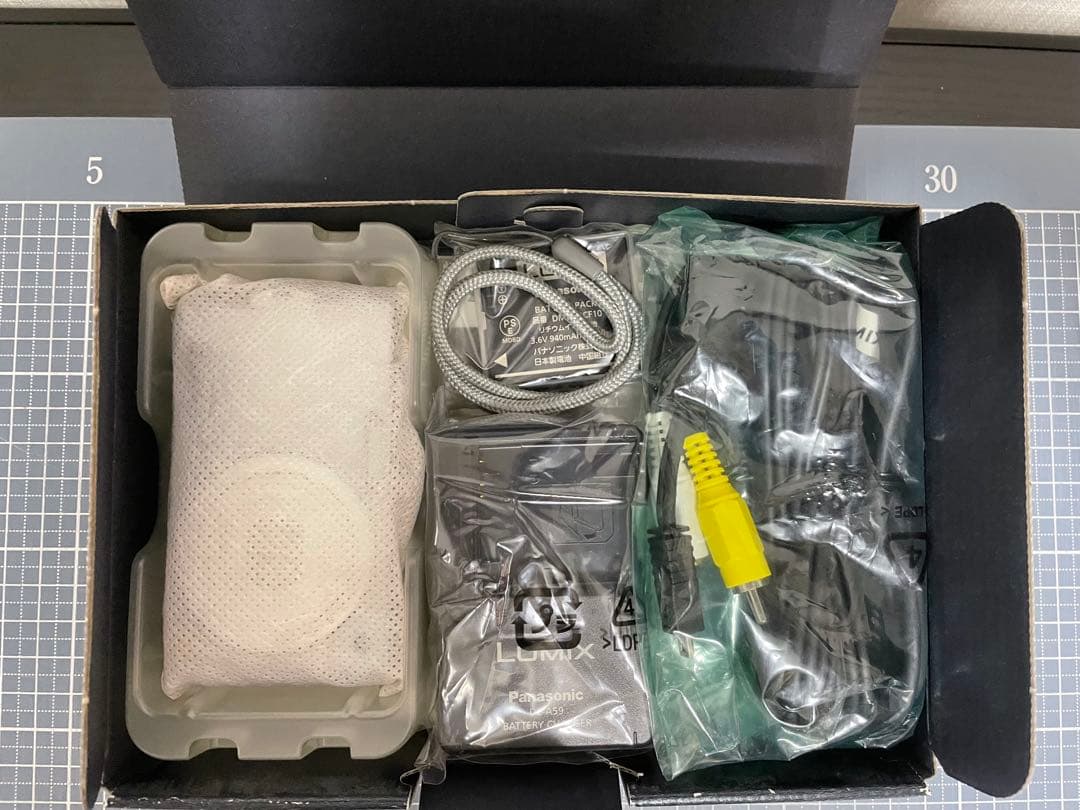 デジタルカメラ Panasonic LUMIX DMC-FX60