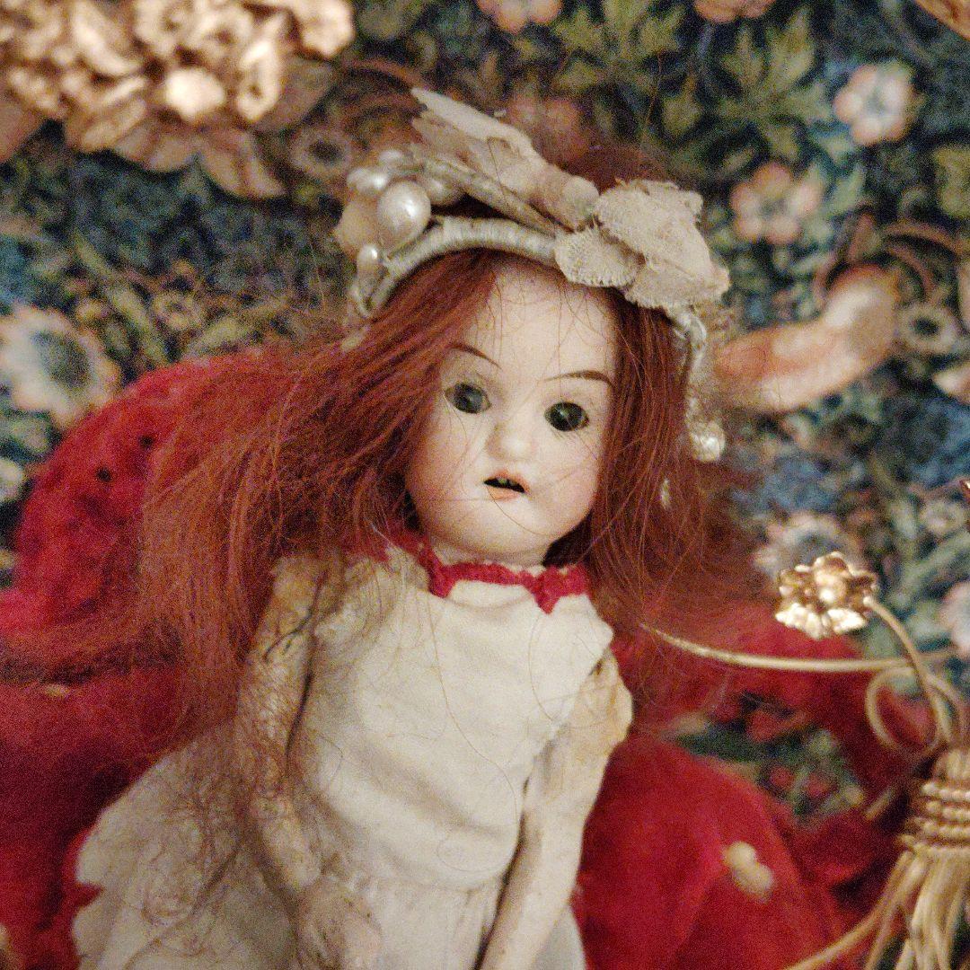 花かんむりのミニョネット♡アンティークドール