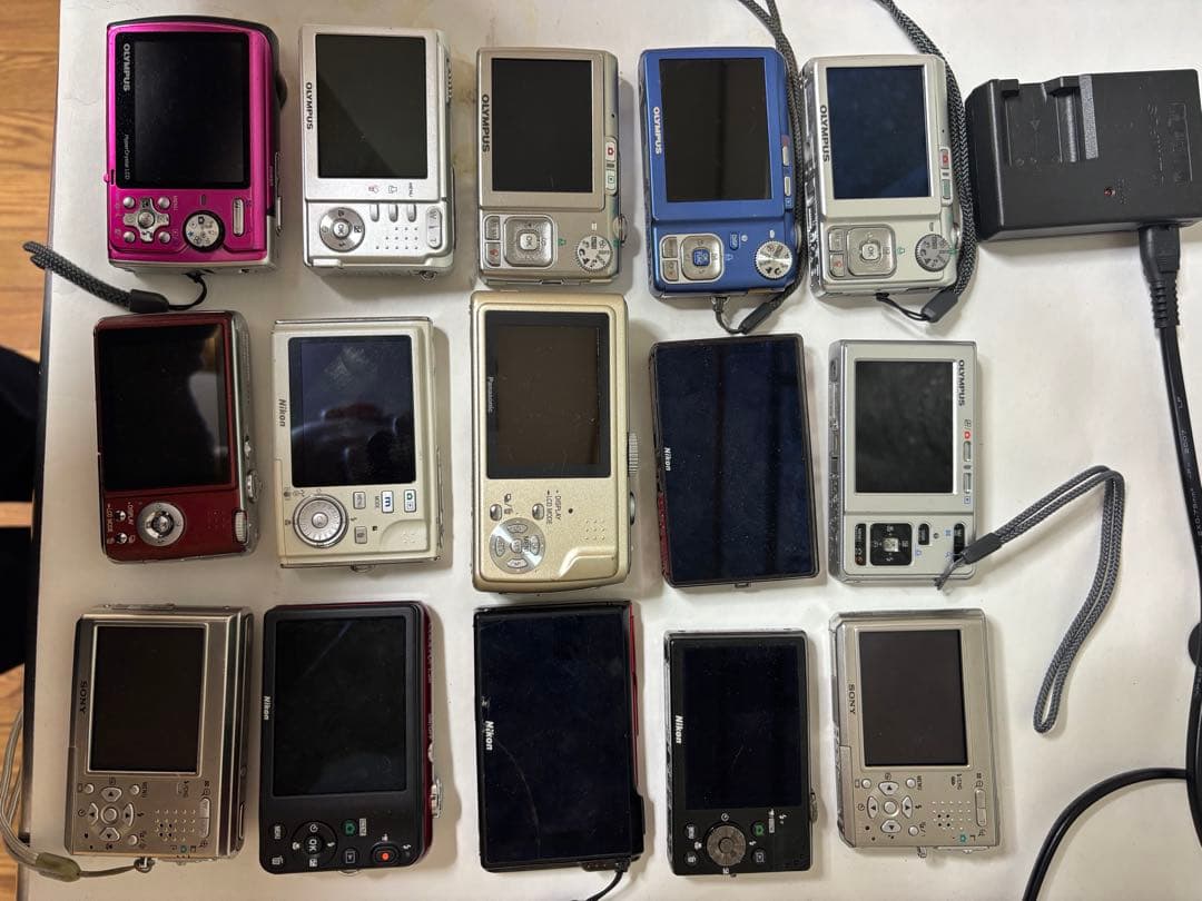 オリンパス、NIKONなど、コンパクトデジタルカメラ 15台セット、ジャンク品