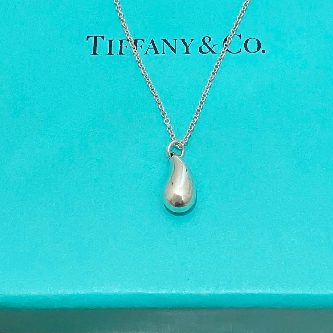 【極美品】ティファニー ティアドロップ ネックレス　雫　アクセサリー　SV925