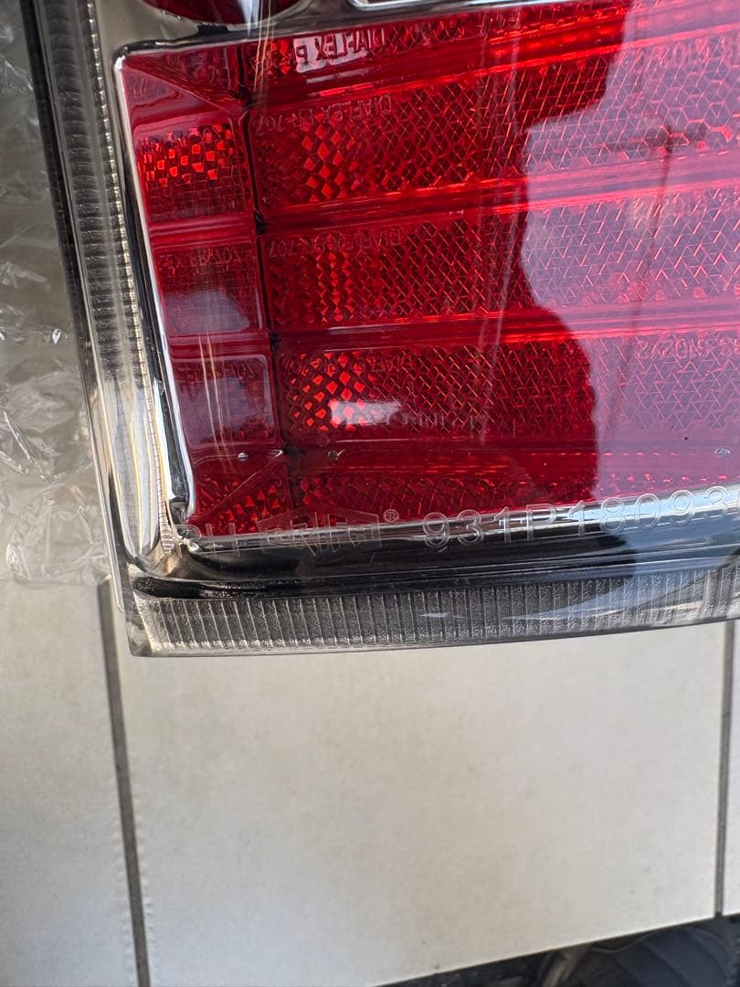 【美品】ハイエース テールランプ 左右セット LEDテールランプ　コネクタ式