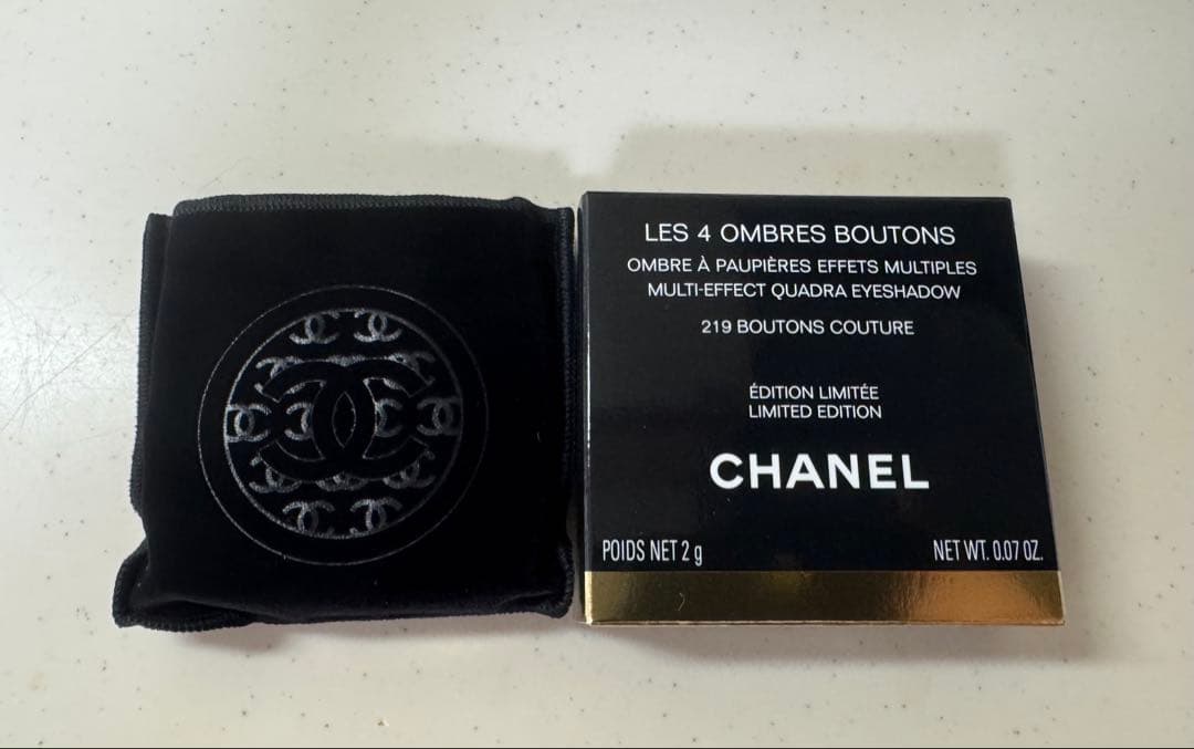 CHANEL レ キャトル オンブル ブトン　219／試し塗りのみ