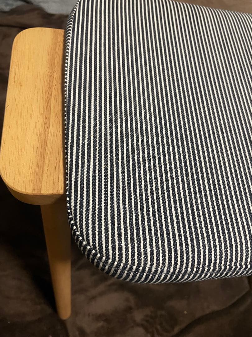 無印良品　残反を使ったスタッキングスツール　ヒッコリー