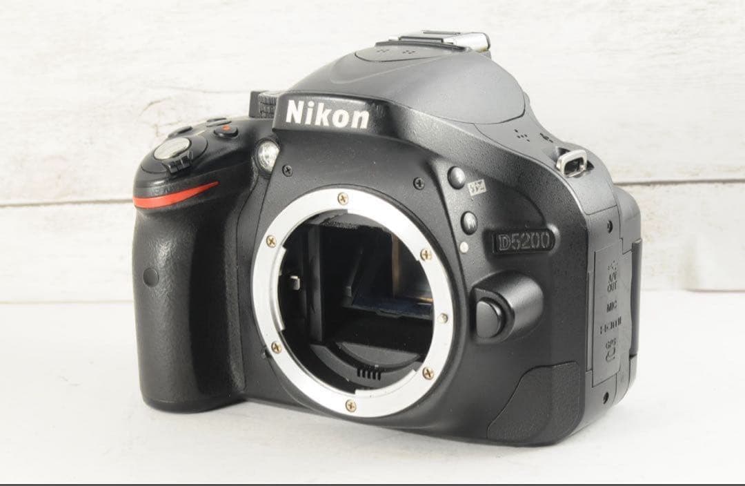 Nicon D5200 一眼レフ