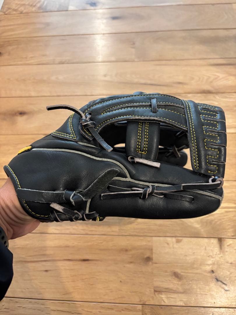 Nike 軟式グローブ 右投げ用　黒