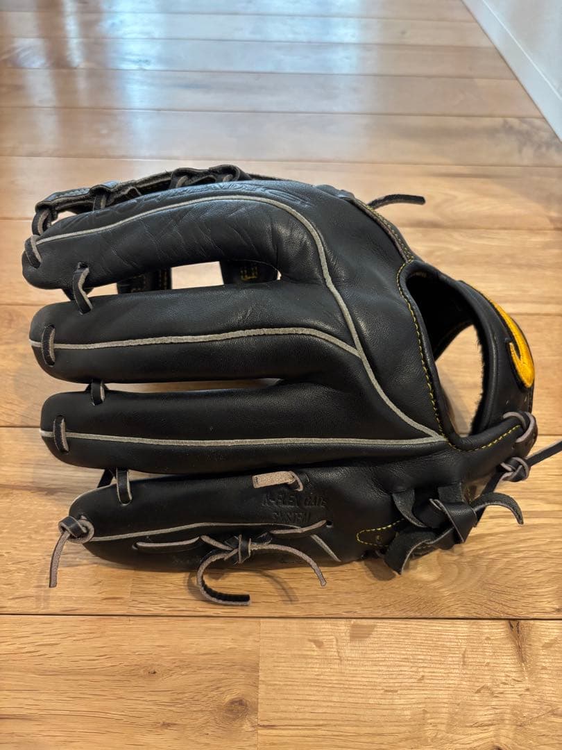 Nike 軟式グローブ 右投げ用　黒
