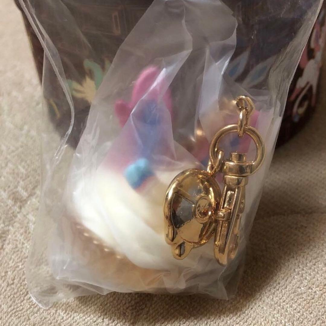 Q-pot×ポケモン ニンフィアカップケーキ バッグチャーム