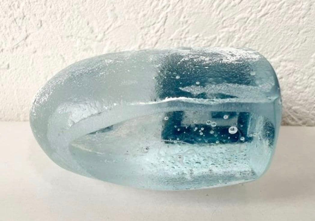 安達知江　ガラスオブジェ　海の記憶　船