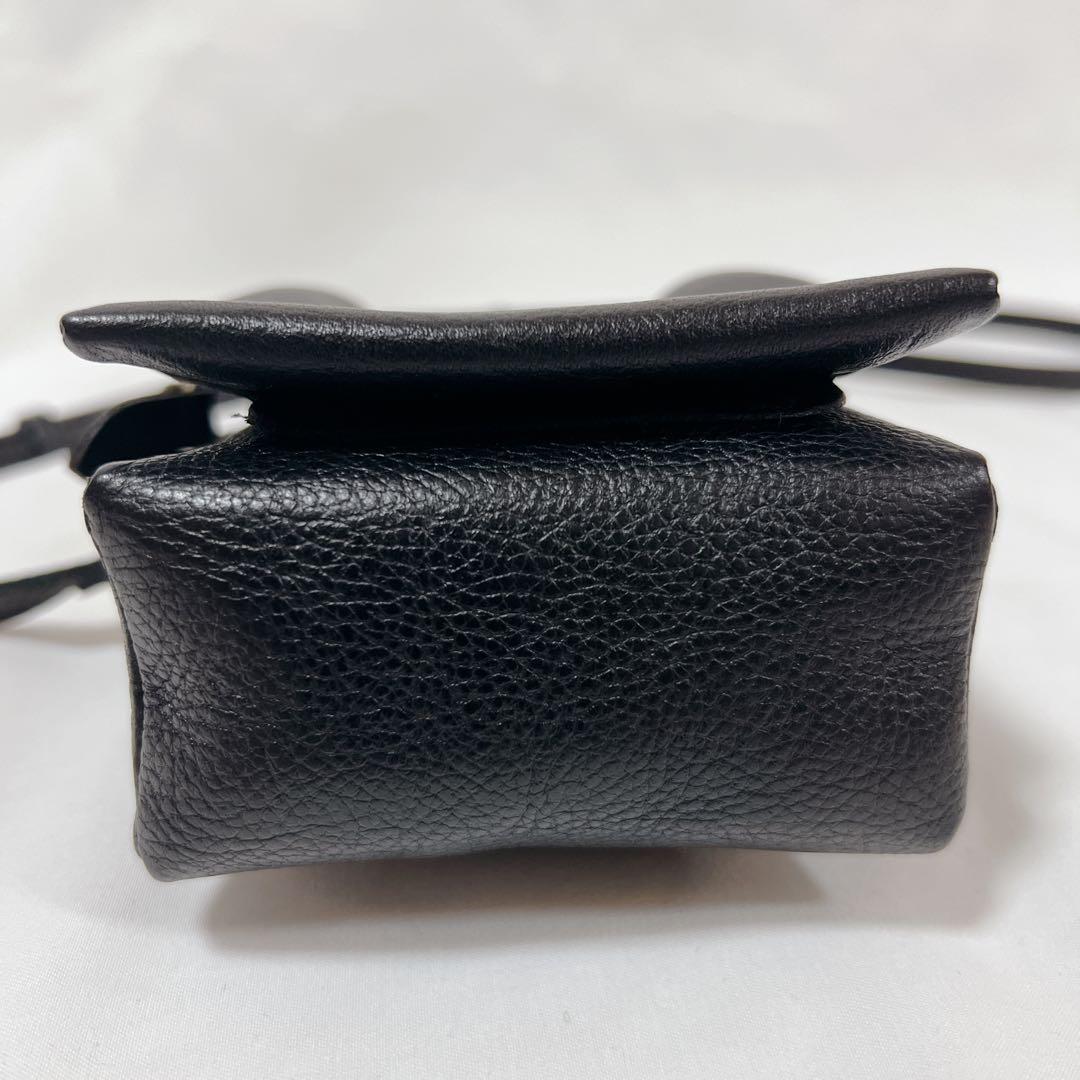 【希少】イルビゾンテ　ミニショルダー ボディバッグ　がま口　斜め掛け　レザー　黒