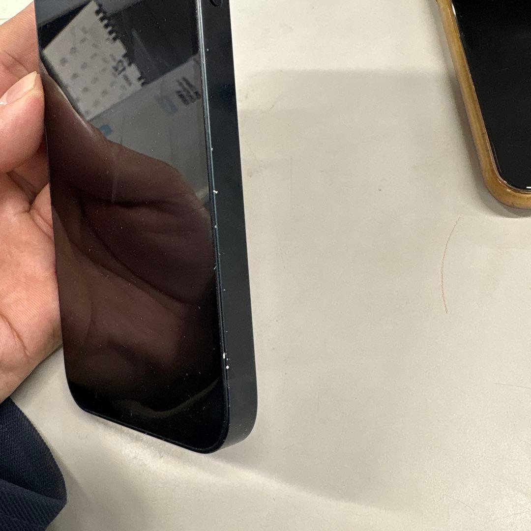 Apple iPhone 14 本体