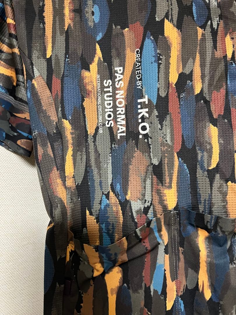 T.K.O. PAS NORMAL STUDIOS サイクリングジャージ