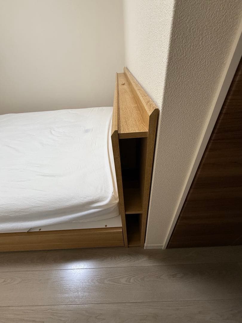 【クイーンサイズ】ニトリカイト3 引出し付き ベッドフレーム