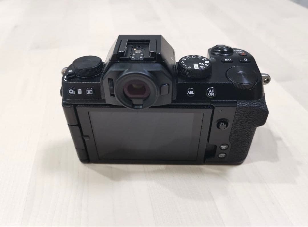 FUJIFILM X-S10 ミラーレスカメラ