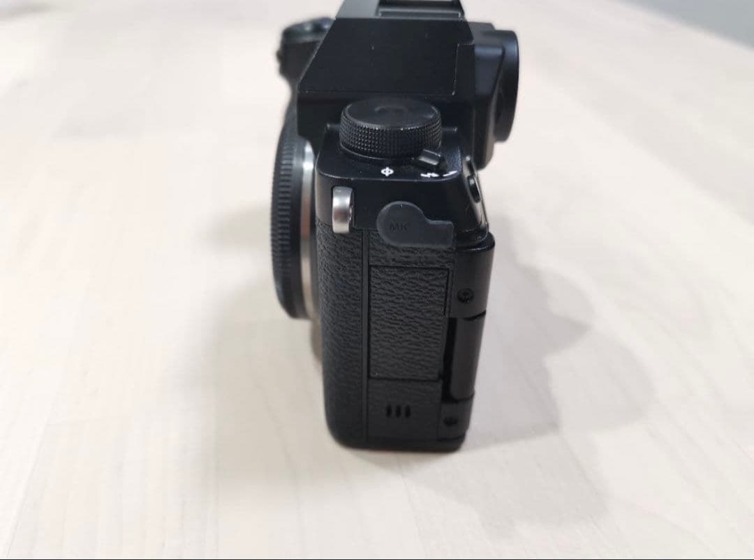 FUJIFILM X-S10 ミラーレスカメラ