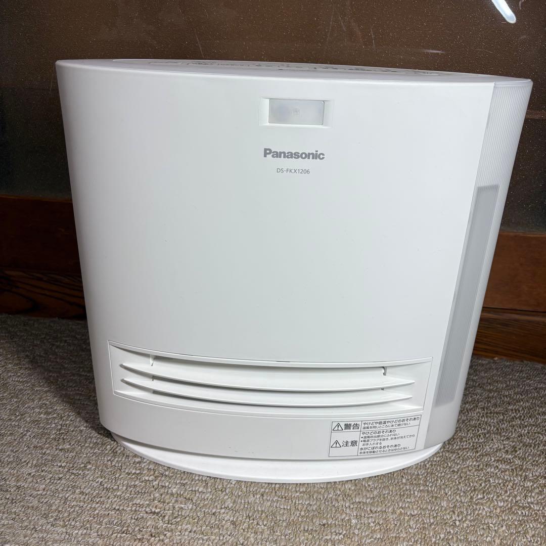 未使用級 Panasonic セラミックファンヒーター DS-FKX1206-W