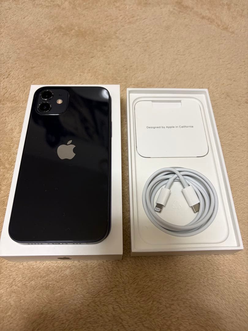 iPhone 12（128GB）ブラック　SIMフリー 使用感あり