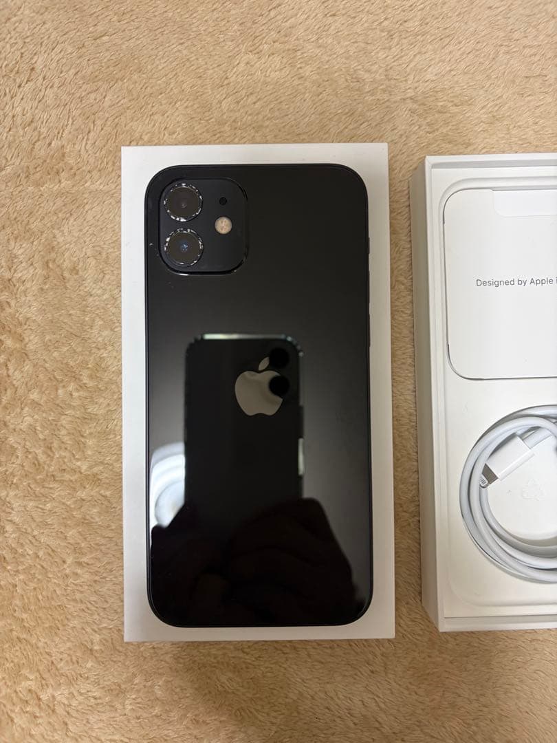 iPhone 12（128GB）ブラック　SIMフリー 使用感あり