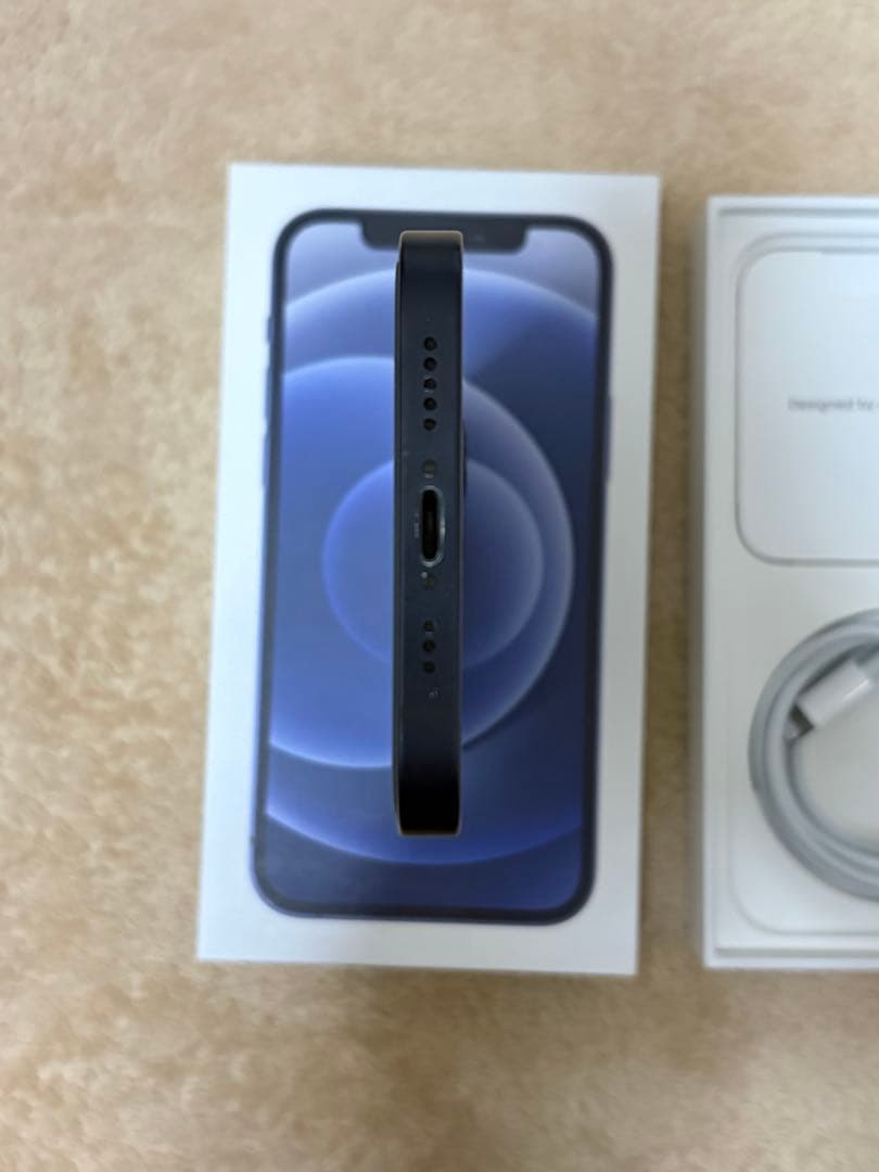 iPhone 12（128GB）ブラック　SIMフリー 使用感あり