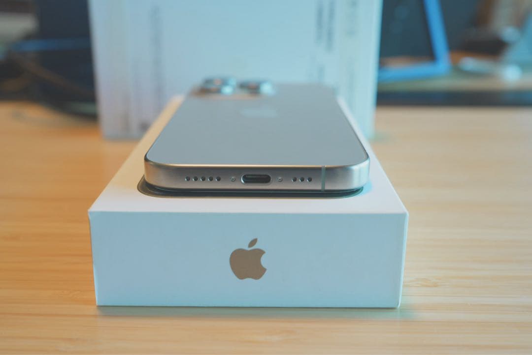 iPhone 15 Pro 256GB ナチュラルチタニウム