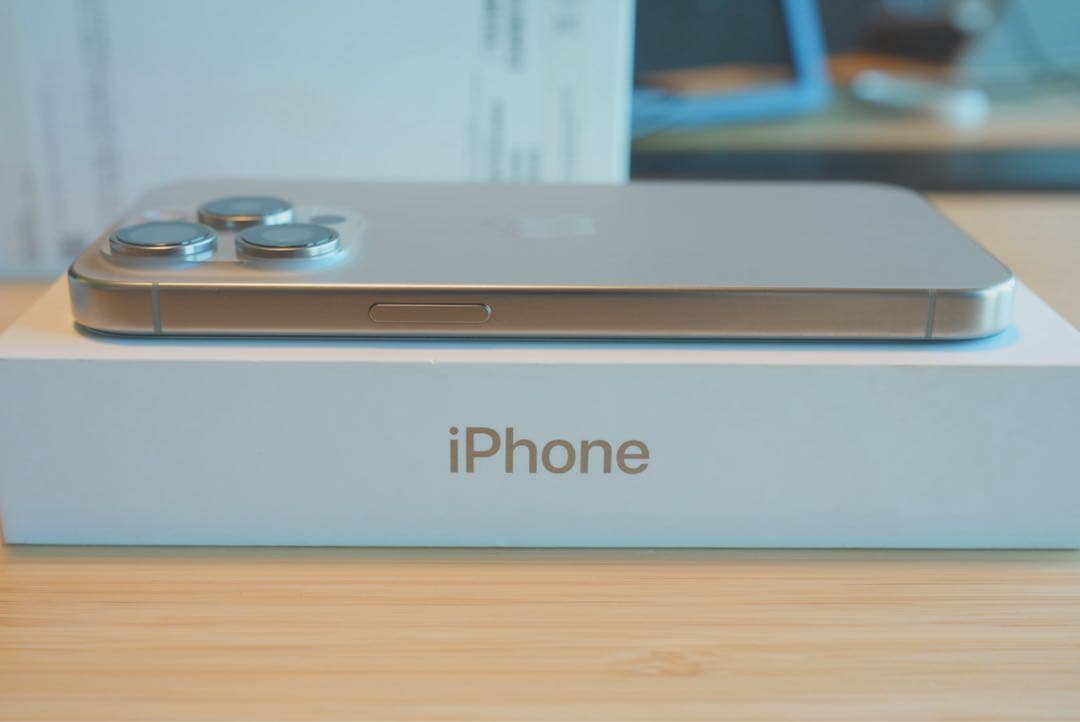 iPhone 15 Pro 256GB ナチュラルチタニウム